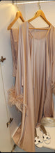 Load image into Gallery viewer, 2 pièces Luxury silky abaya feather