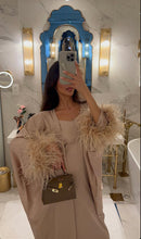 Load image into Gallery viewer, 2 pièces Luxury silky abaya feather