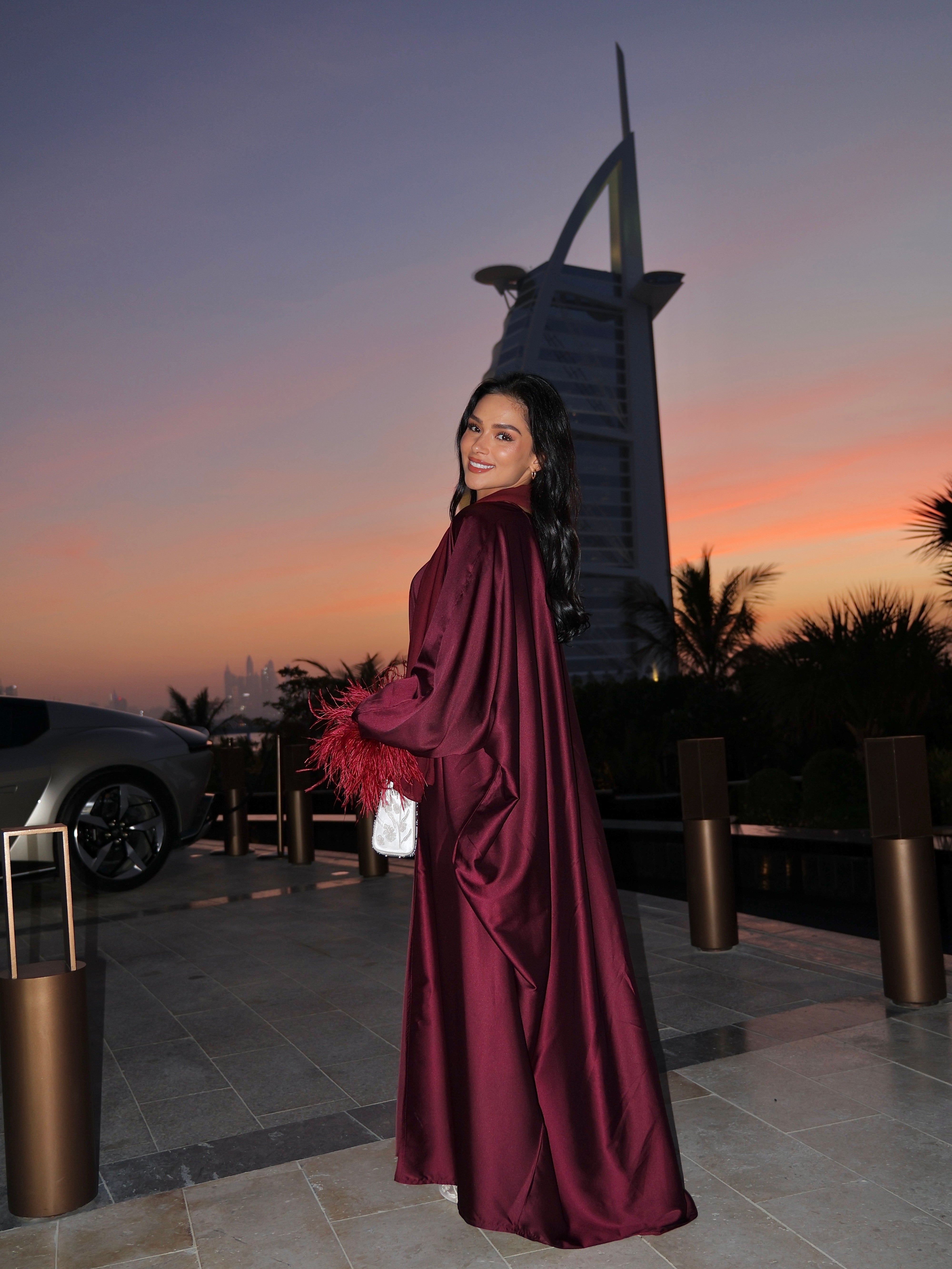 2 pièces Luxury silky abaya feather